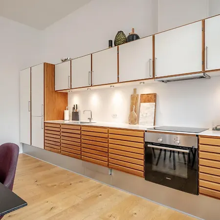 Spacious With Private Terrace *