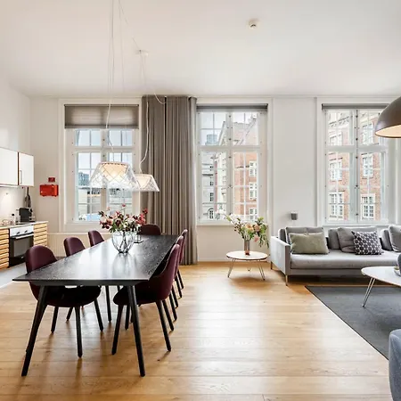 Apartament Spacious With Private Terrace