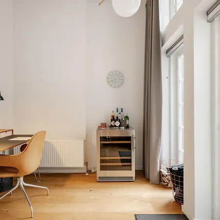 Spacious With Private Terrace Apartament *